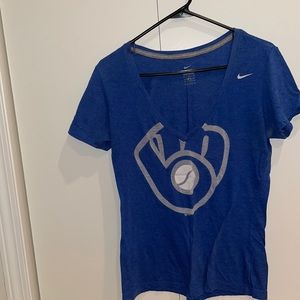 V-neck Milwaukee Brewers Tshirt